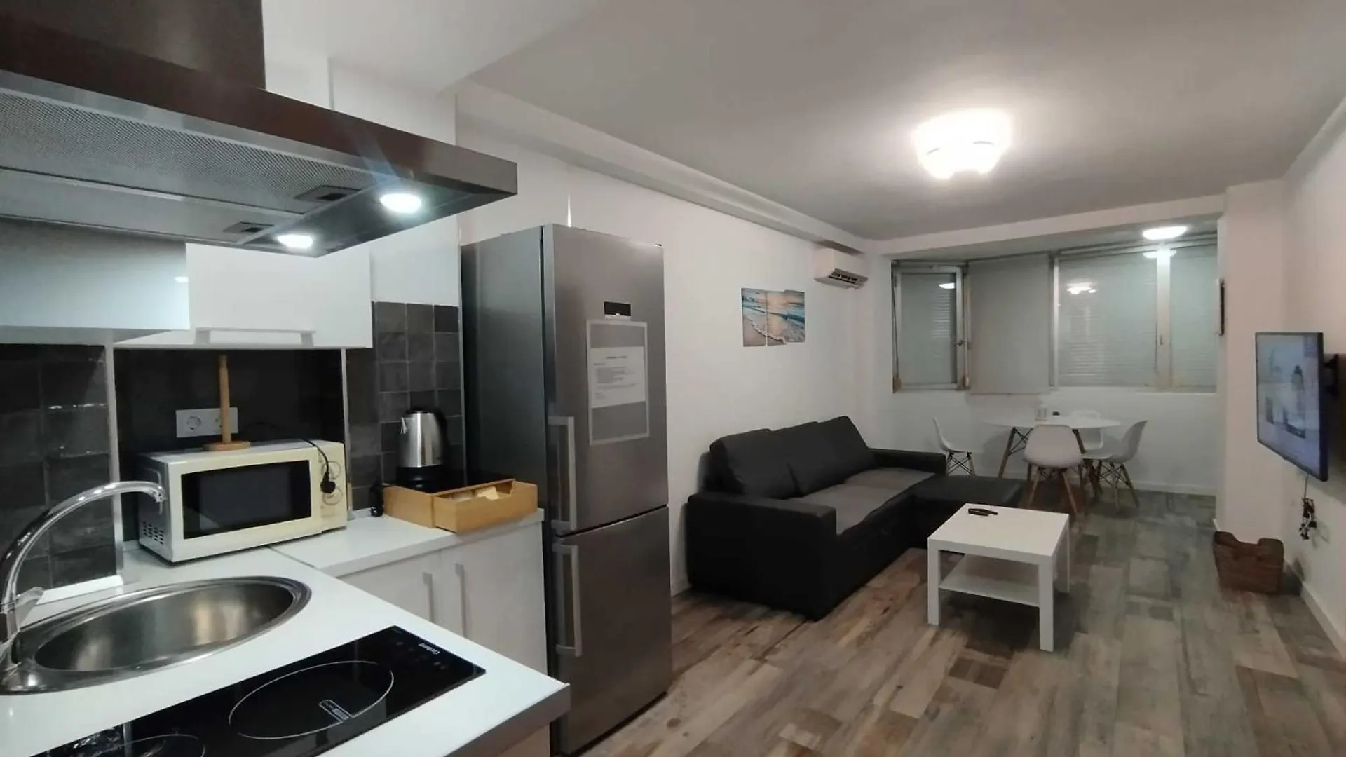 Plazamar Centro Apto 1 Dorm 3 Huesped Playa Wi-Fi Torre Del Mar Spanien